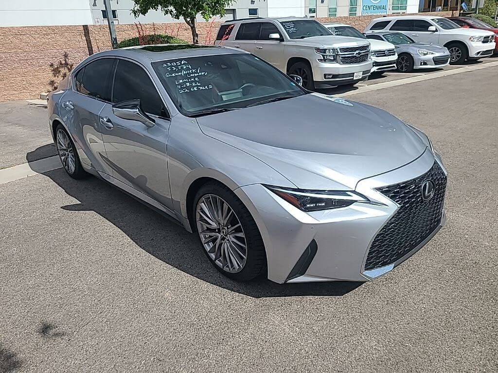 2022 LEXUS IS