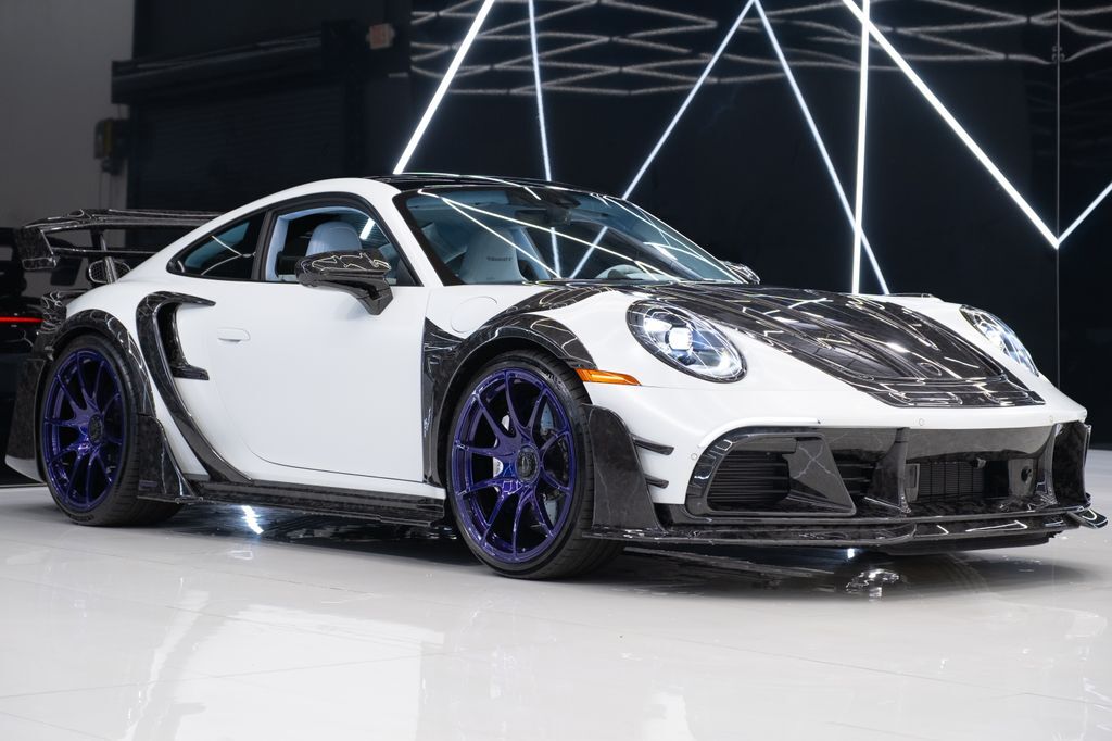 2025 PORSCHE 911