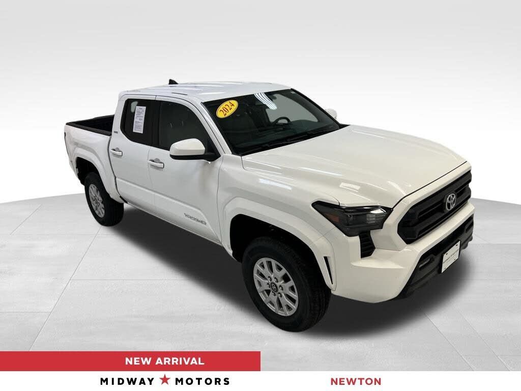 2024 TOYOTA Tacoma