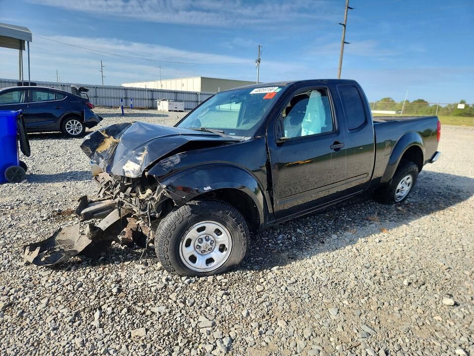 2015 NISSAN Frontier