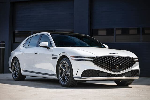 2023 GENESIS G90