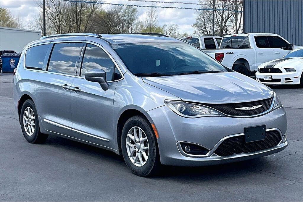 2020 CHRYSLER Pacifica