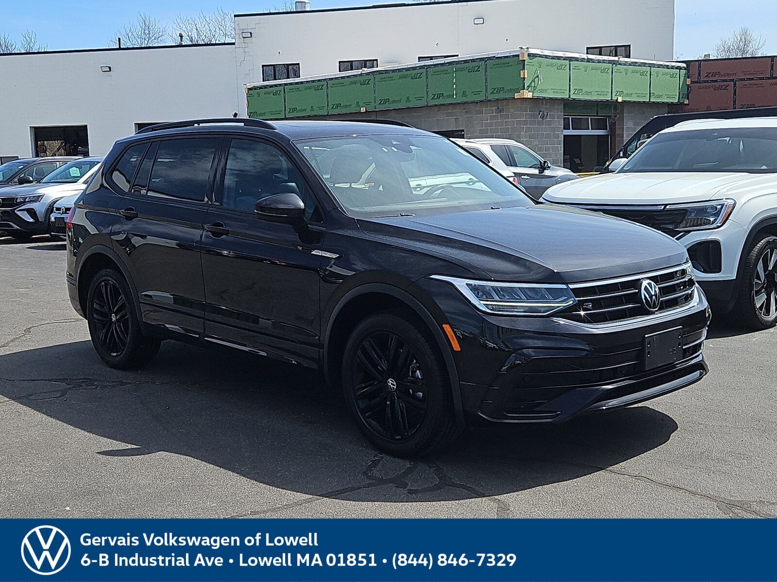 2022 VOLKSWAGEN Tiguan