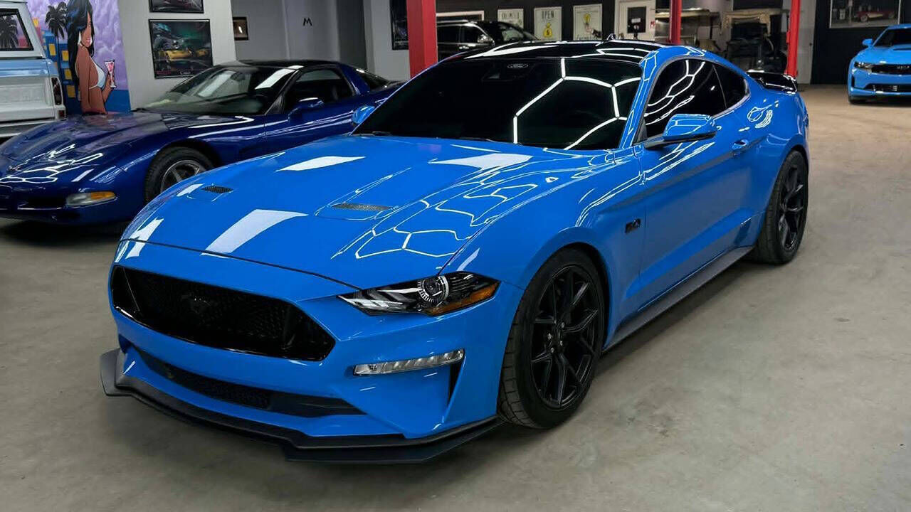 2022 FORD Mustang