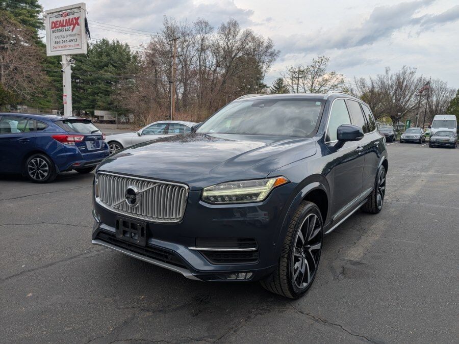 2019 VOLVO XC90