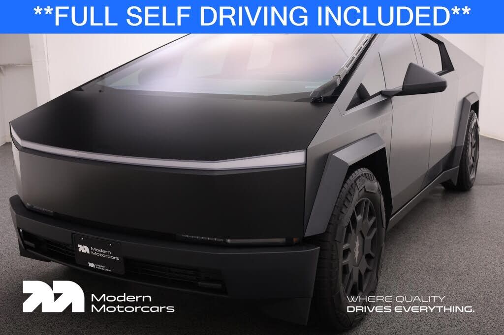 2024 TESLA Cybertruck
