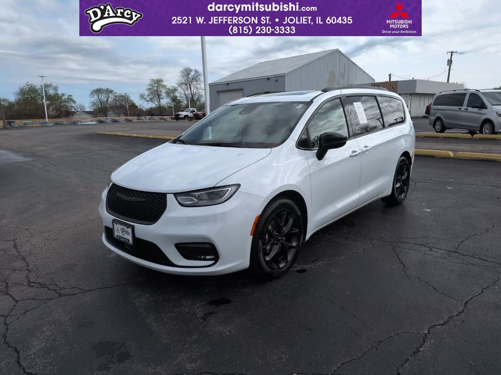 2025 CHRYSLER Pacifica