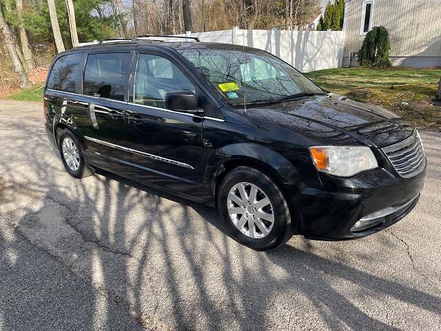 2014 CHRYSLER Town and Country