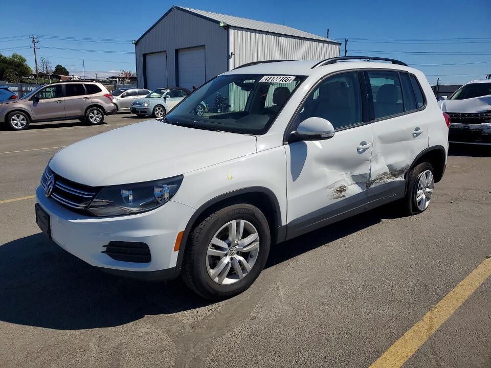 2017 VOLKSWAGEN Tiguan