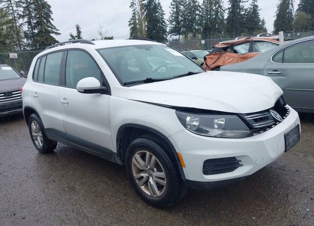 2016 VOLKSWAGEN Tiguan