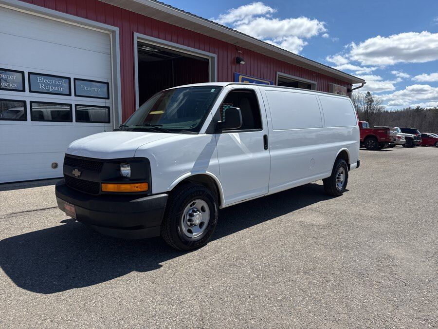 2017 CHEVROLET Express