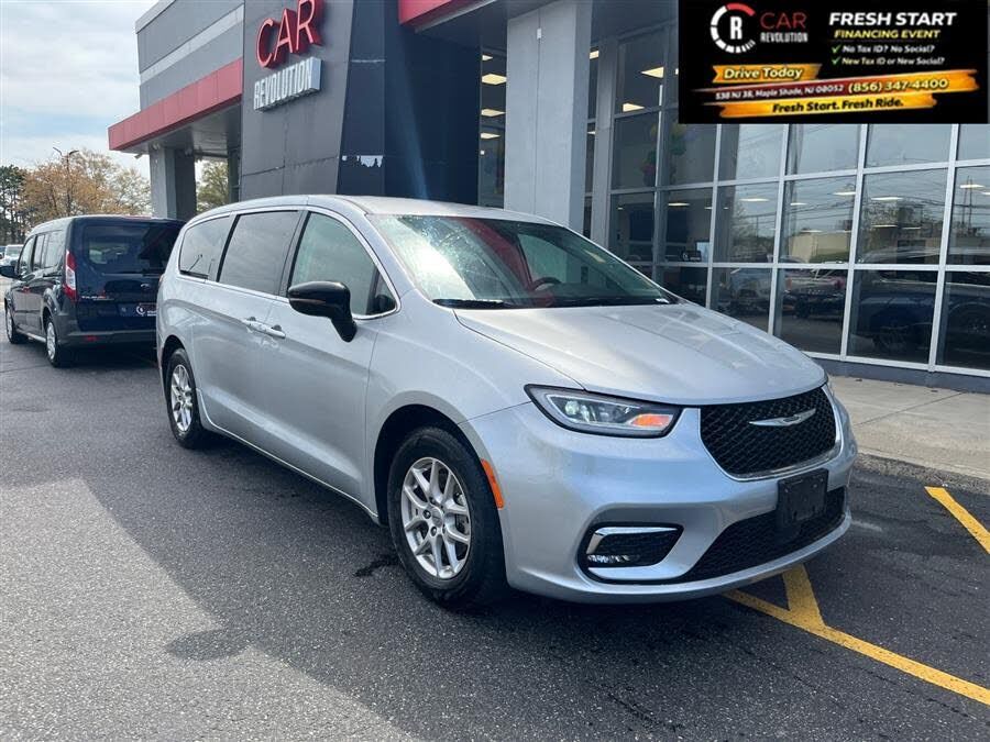 2024 CHRYSLER Pacifica