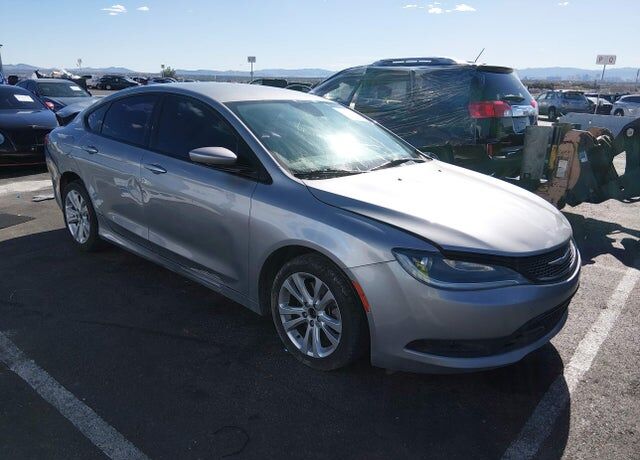 2015 CHRYSLER 200