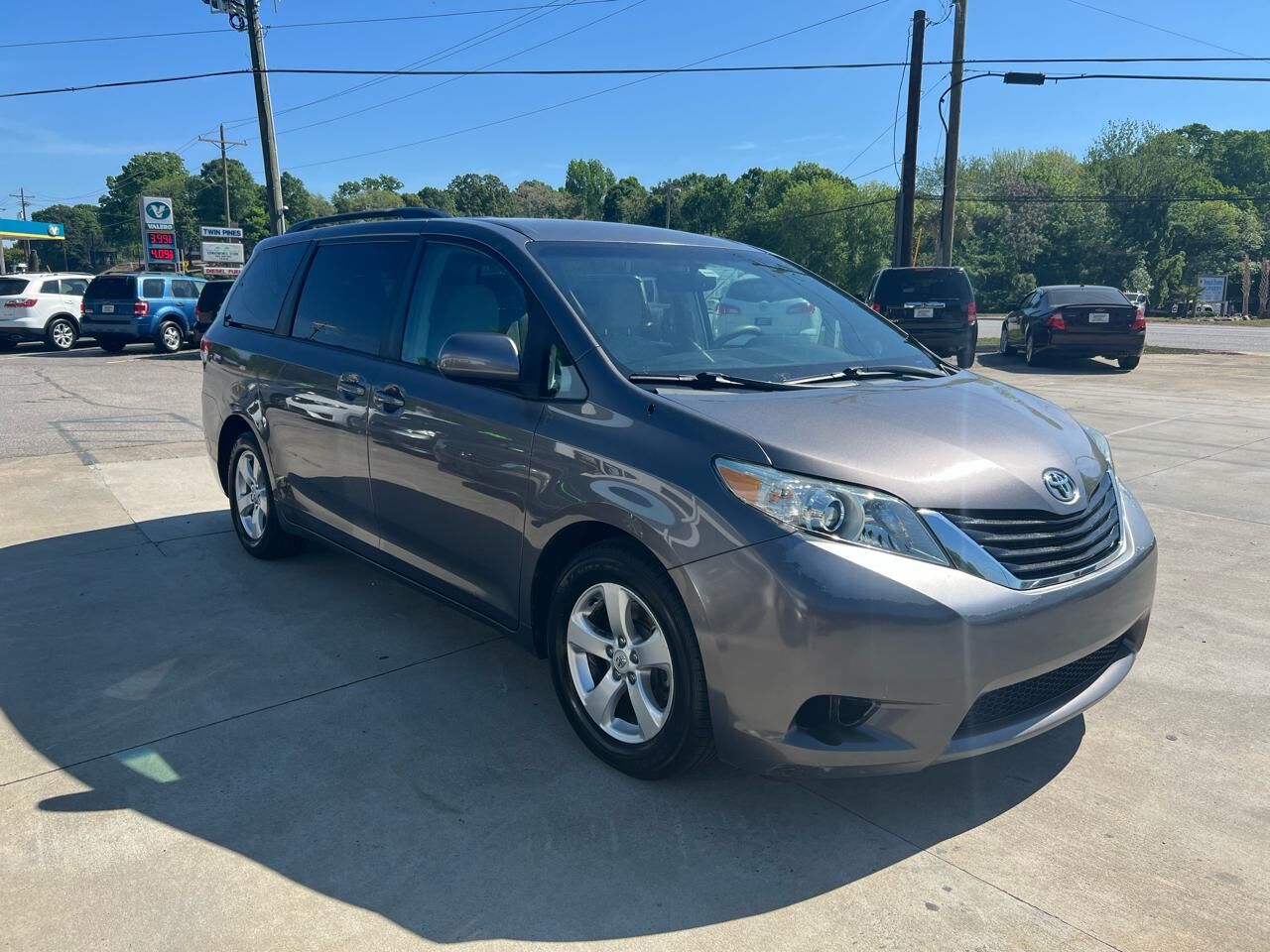 2011 TOYOTA Sienna