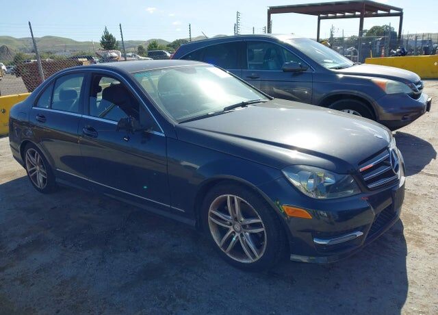 2014 MERCEDES-BENZ C-Class