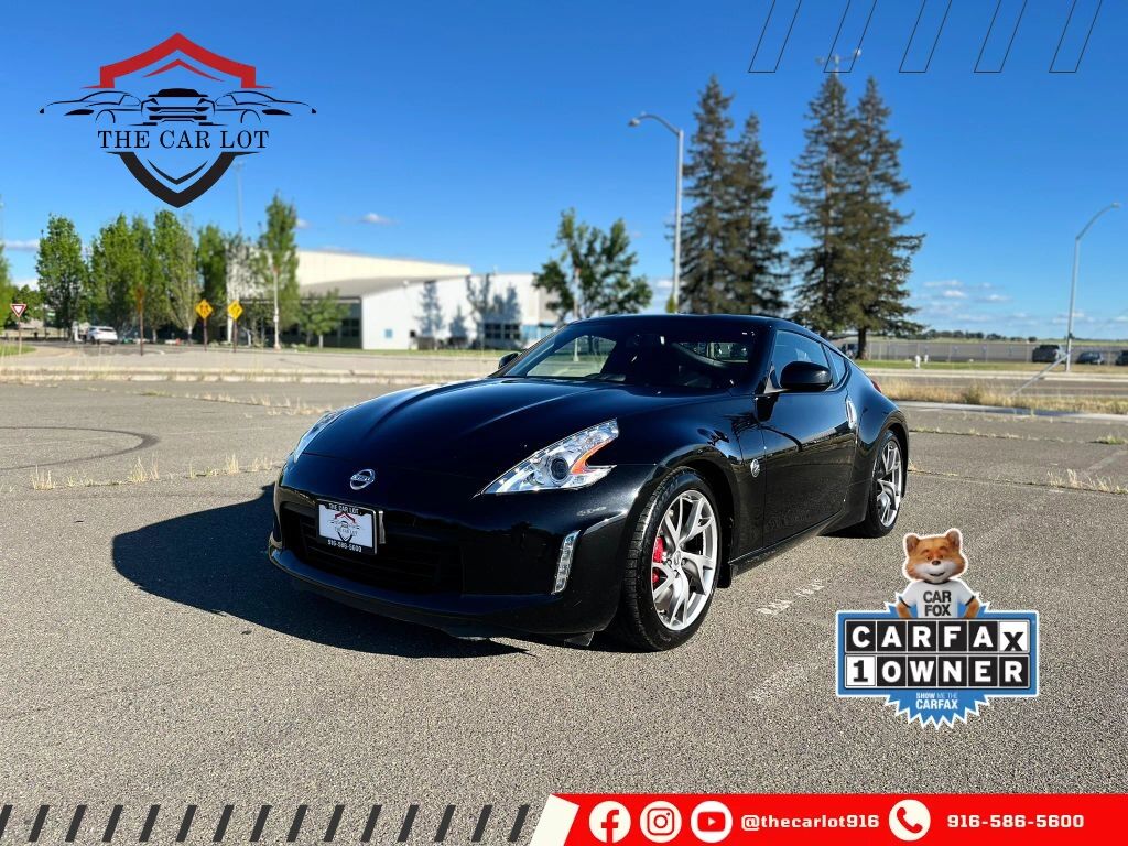 2014 NISSAN 370Z