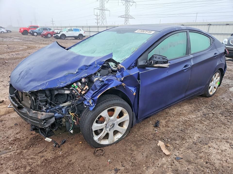 2013 HYUNDAI Elantra