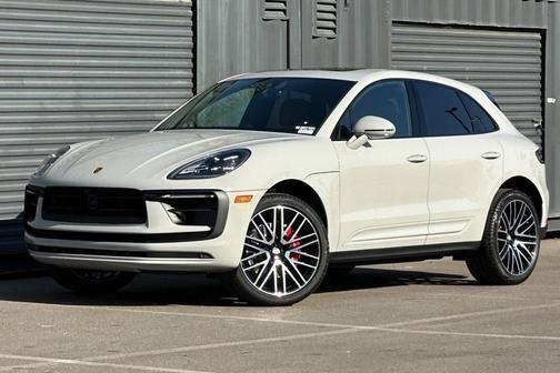 2026 PORSCHE Macan