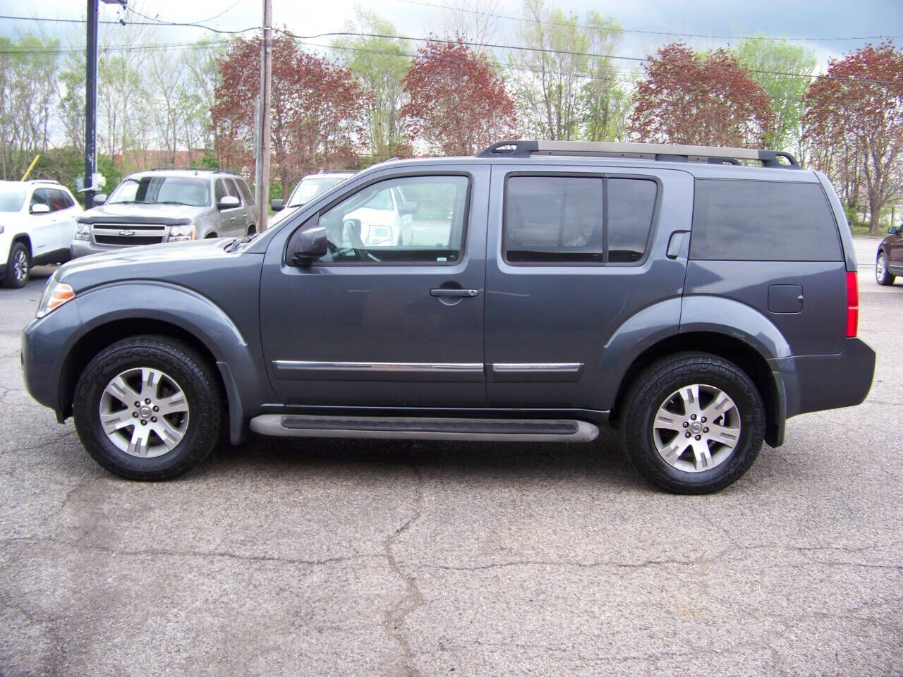 2012 NISSAN Pathfinder