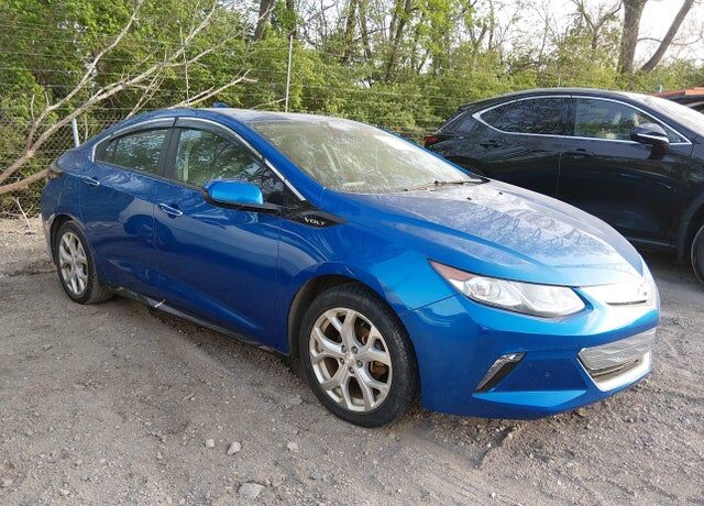 2017 CHEVROLET Volt