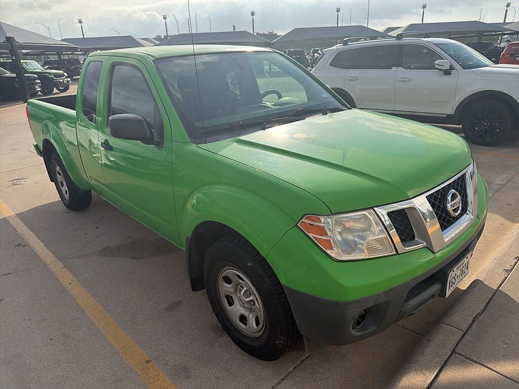 2017 NISSAN Frontier