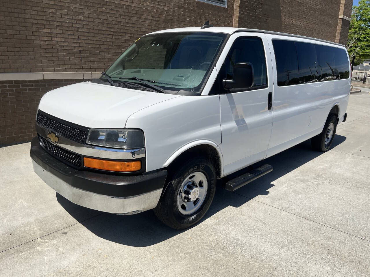 2019 CHEVROLET Express