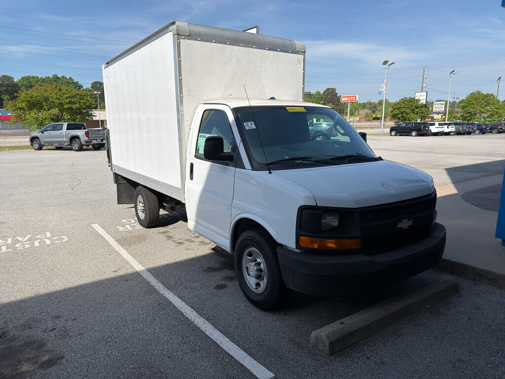 2017 CHEVROLET Express