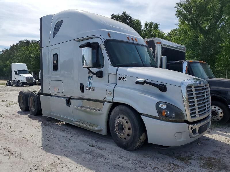 2016 FREIGHTLINER Cascadia