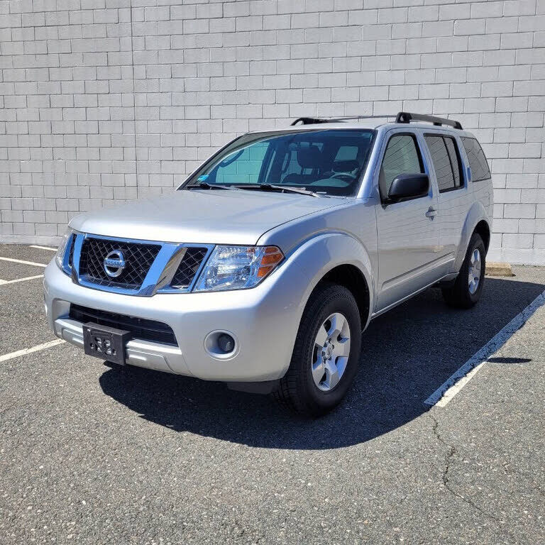 2011 NISSAN Pathfinder