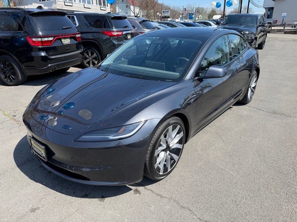 2024 TESLA Model 3