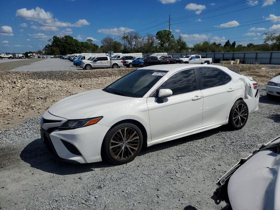 2020 TOYOTA Camry