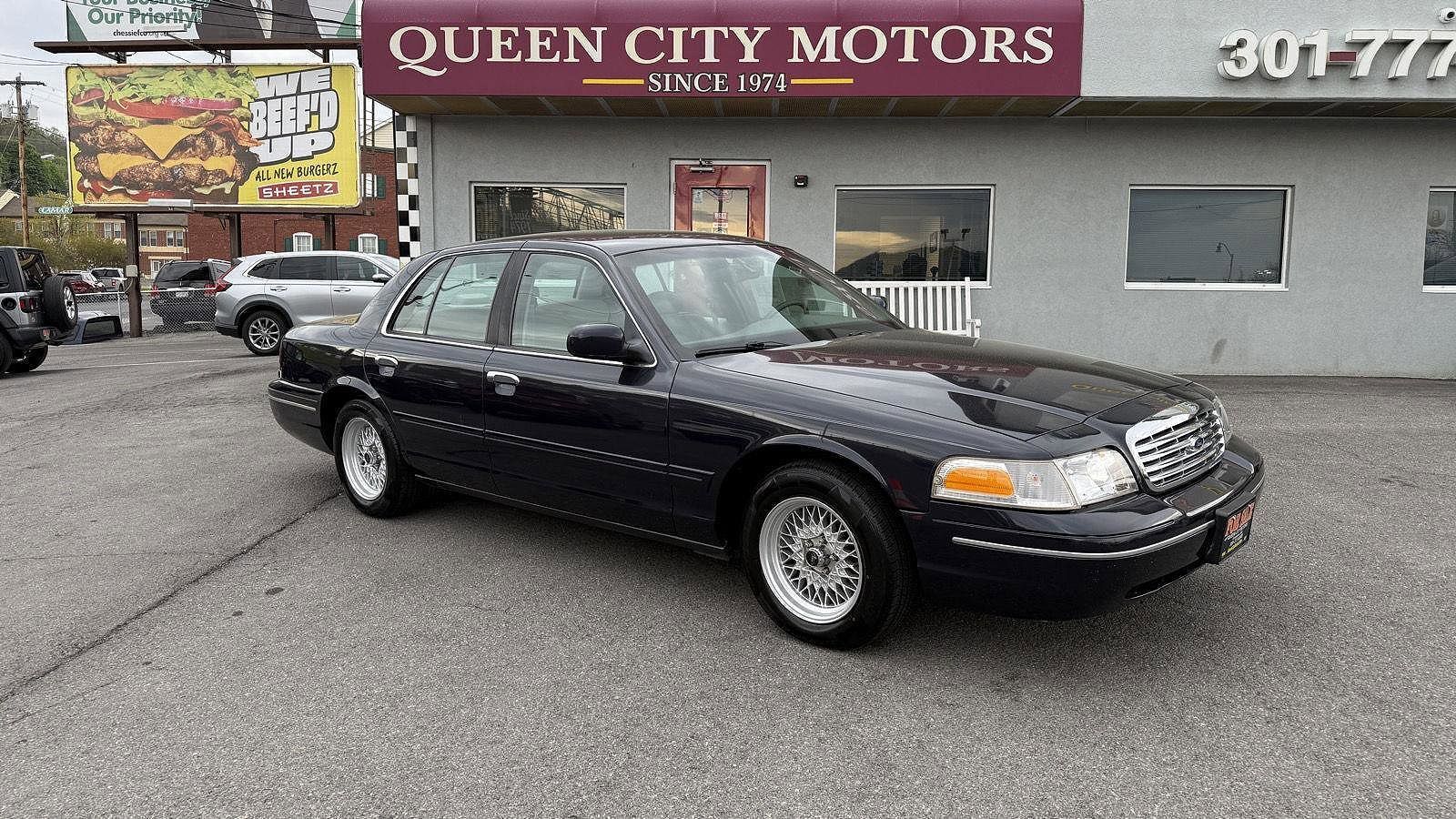 2000 FORD Crown Victoria