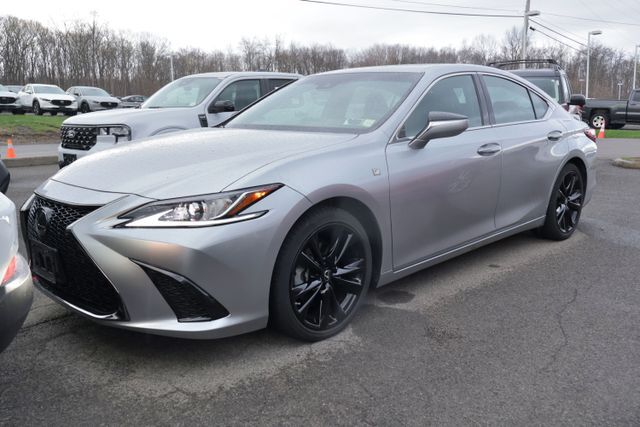 2022 LEXUS ES
