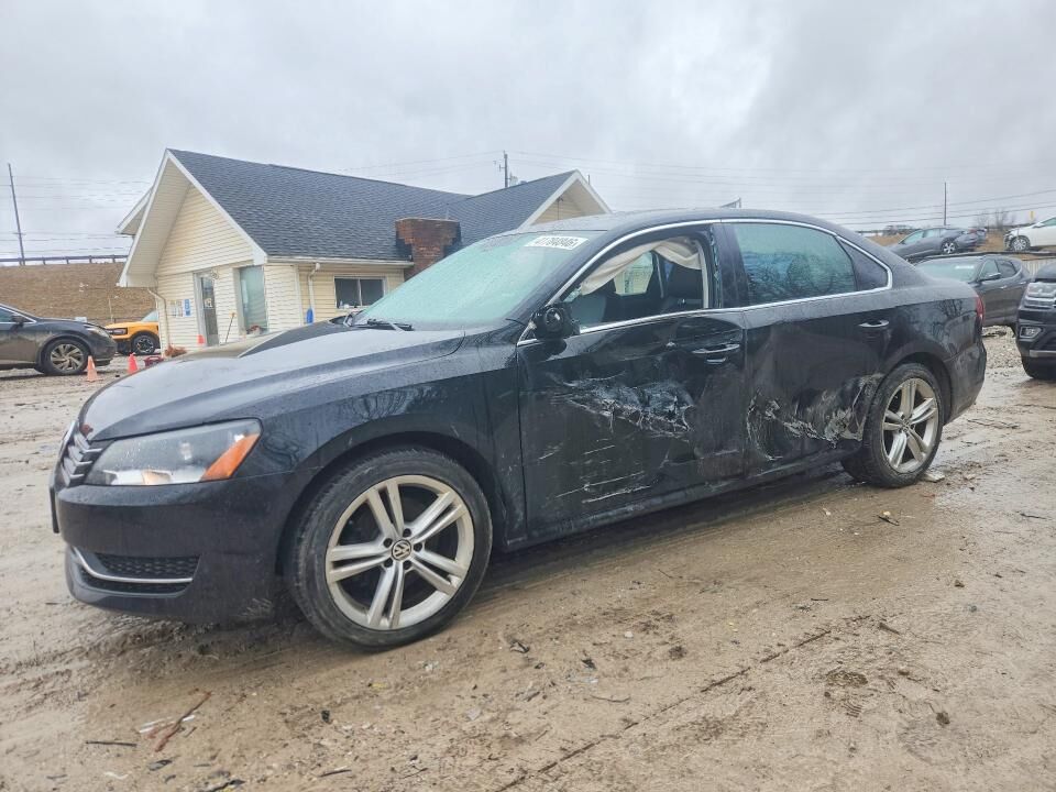 2014 VOLKSWAGEN Passat
