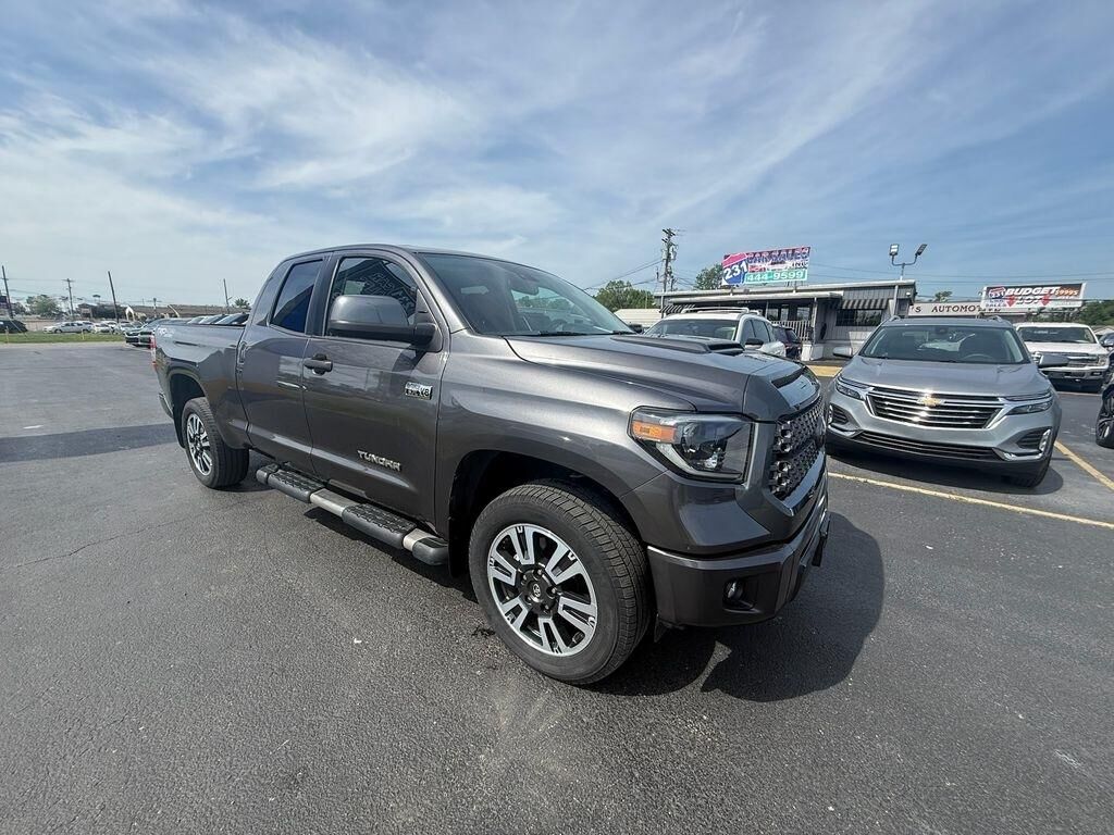 2020 TOYOTA Tundra