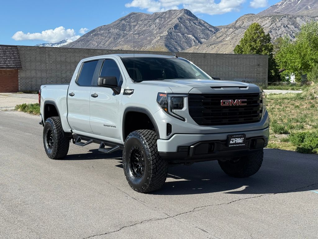 2024 GMC Sierra