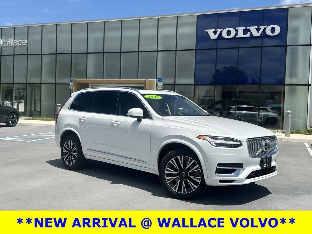 2022 VOLVO XC90