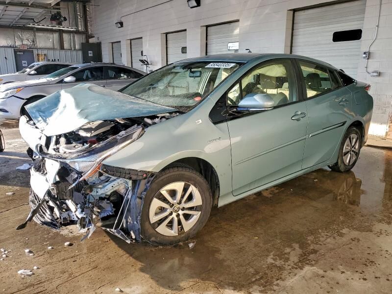 2016 TOYOTA PRIUS