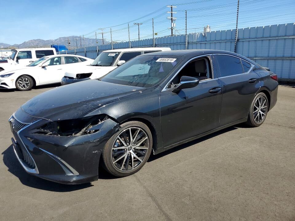 2020 LEXUS ES