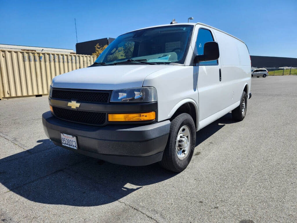2021 CHEVROLET Express