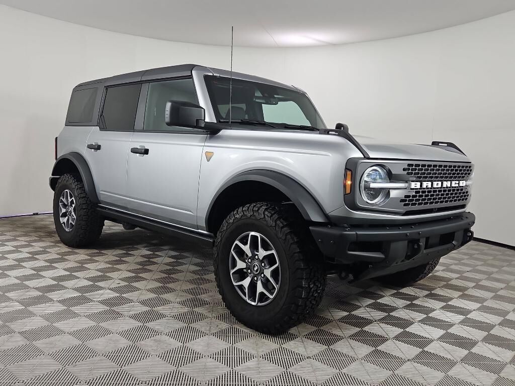 2024 FORD Bronco