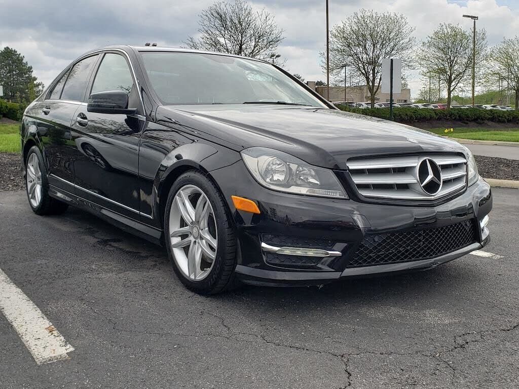 2013 MERCEDES-BENZ C-Class