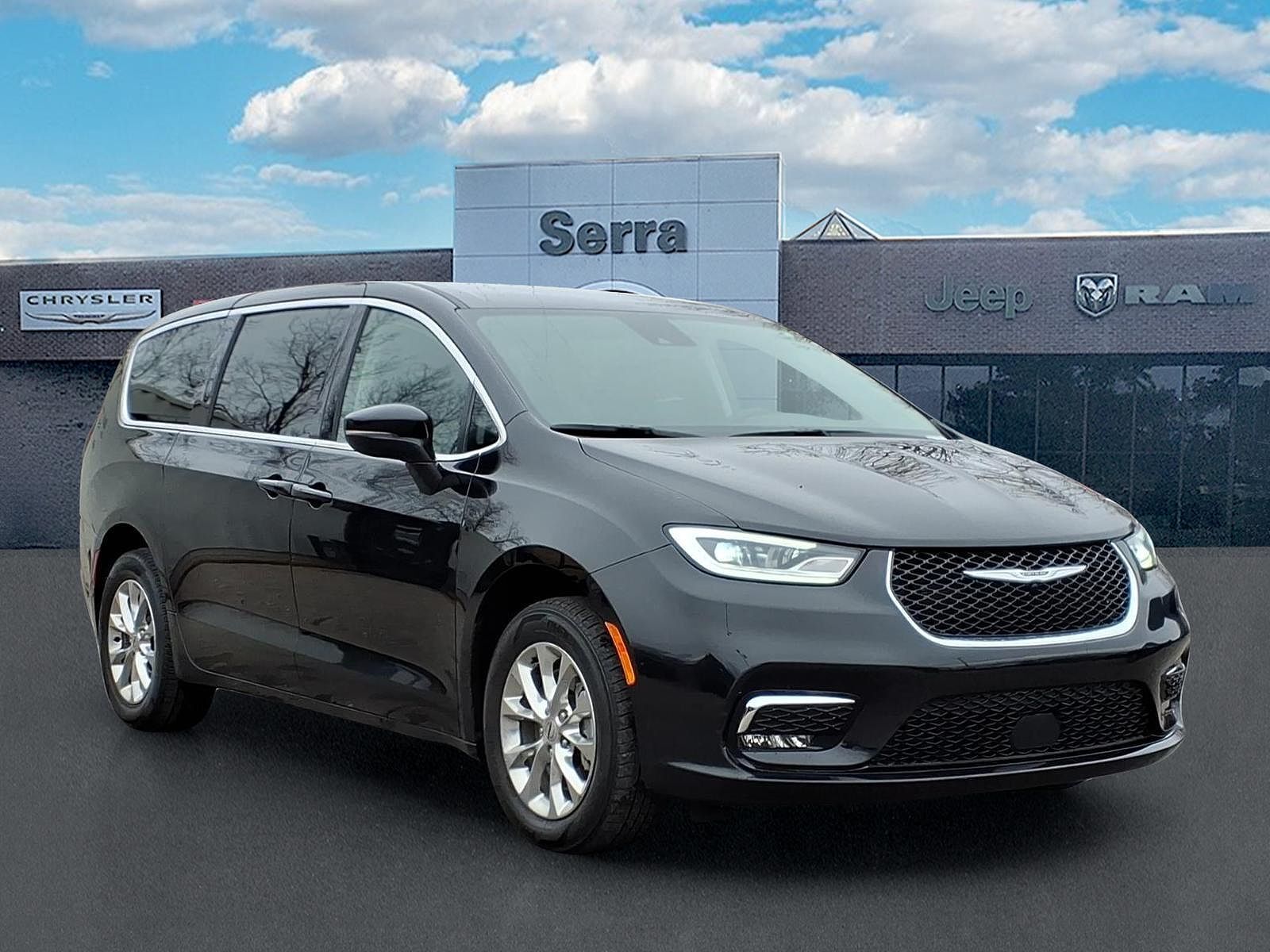 2023 CHRYSLER Pacifica