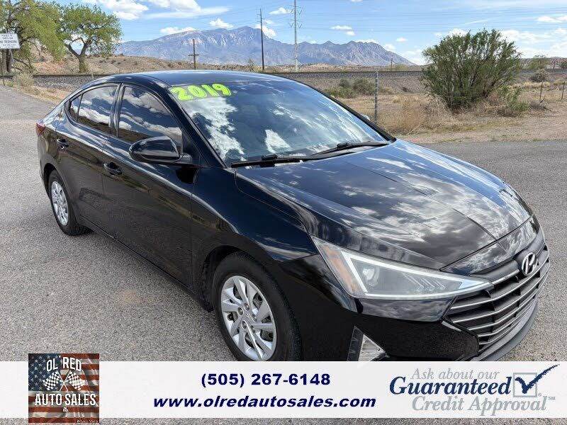 2019 HYUNDAI Elantra