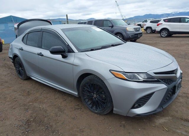 2020 TOYOTA Camry