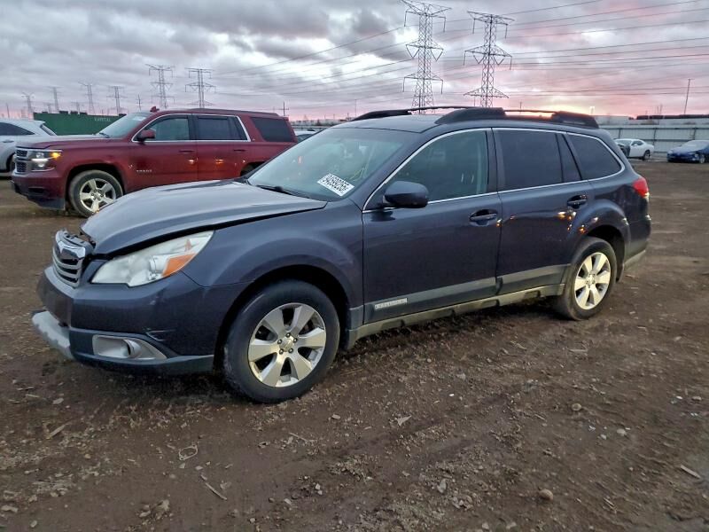 2011 SUBARU Outback