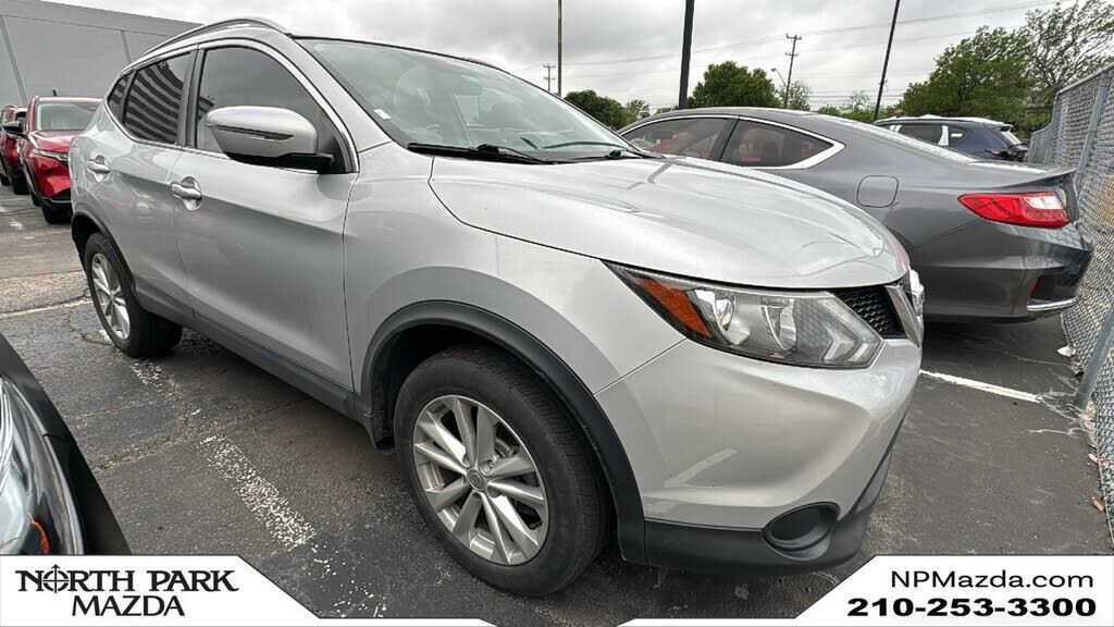 2017 NISSAN Rogue