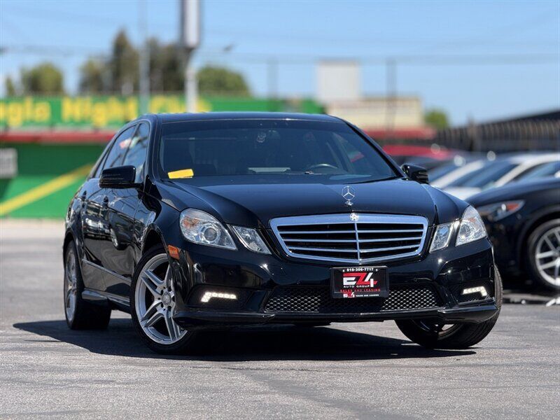 2011 MERCEDES-BENZ E-Class