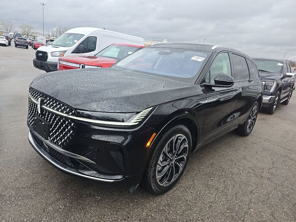 2025 LINCOLN Nautilus