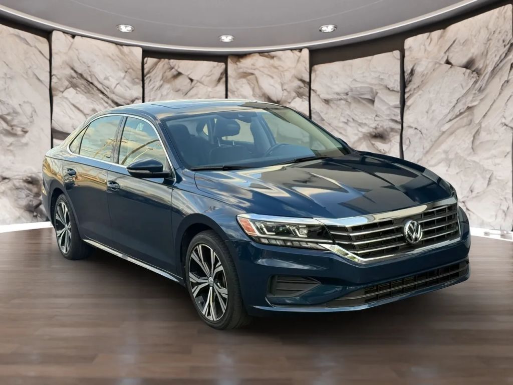 2021 VOLKSWAGEN Passat
